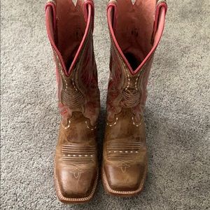 Ariat cowboy boots